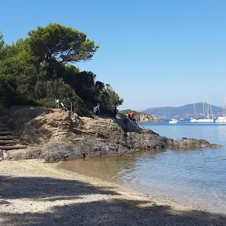 Neuf A 150m De La * Hyeres